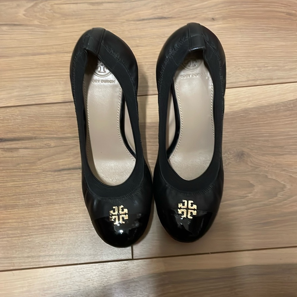 Black Tory Burch heels